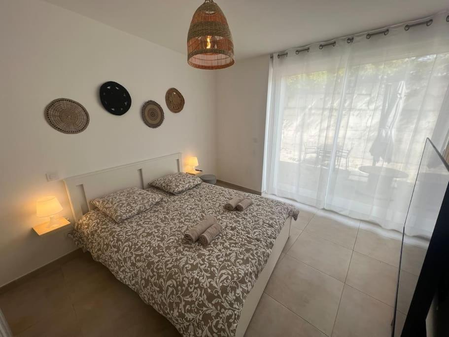 La Glycine - Parking Gratuit - Ac Clim - Cour Prive - Apartment Villeneuve-les-Avignon Ngoại thất bức ảnh