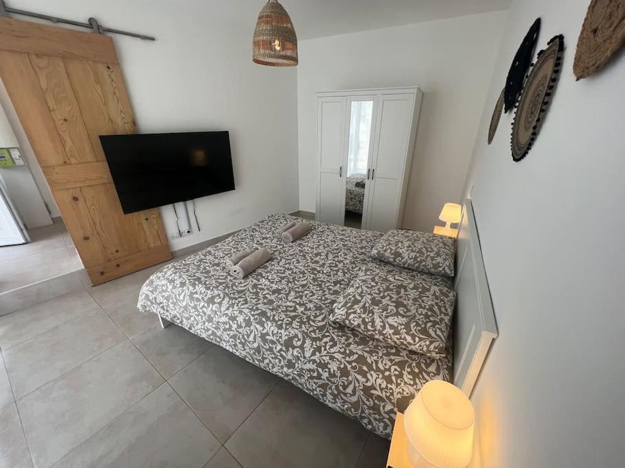 La Glycine - Parking Gratuit - Ac Clim - Cour Prive - Apartment Villeneuve-les-Avignon Ngoại thất bức ảnh
